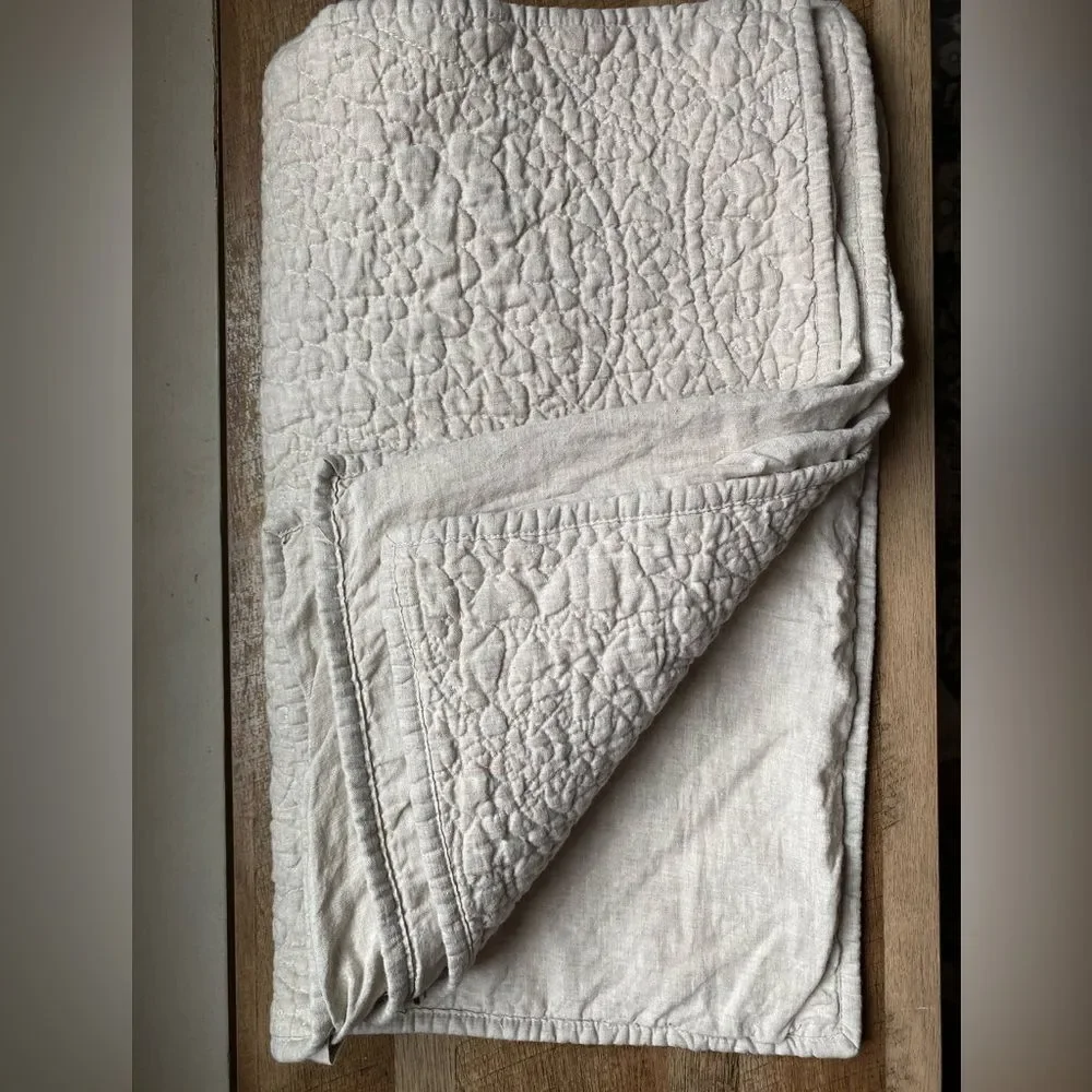 Pottery  Barn Elegant Quilted Textured Bed Pillow Sham Cover Set